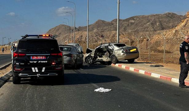 مصرع سائق وإصابة فتاة في حادث طرق بإيلات