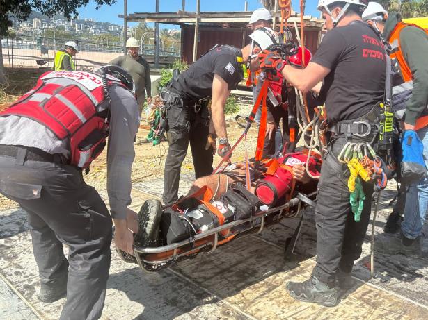وفاة عامل وإصابة آخرين جراء حوادث متفرقة في القدس وحيفا