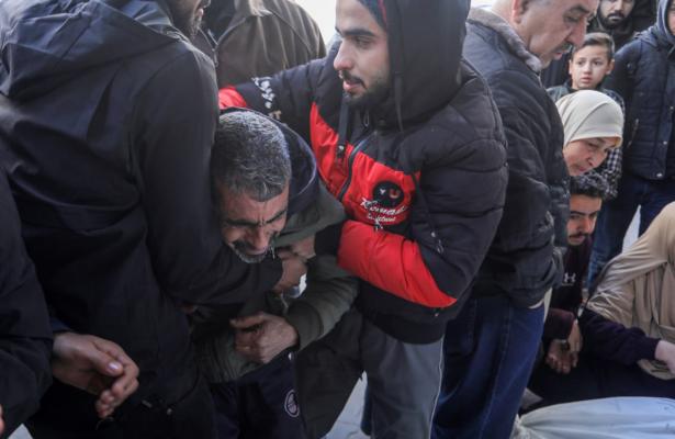 أكثر من 460 ضحية..ضحايا وجرحى جراء قصف إسرائيلي عنيف على غزة
