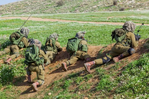 الجيش الإسرائيلي يطلق عملية برية في رفح ويوسع نطاق عملياته في غزة