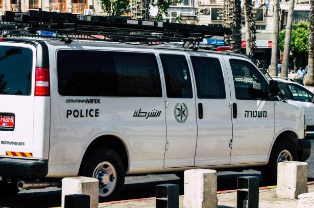 الشاباك والشرطة يعتقلان مواطنًا يهوديًا بتهمة التجسس لصالح إيران
