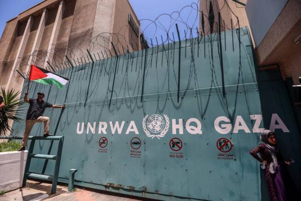 الأونروا تفتتح 130 مقرًا تعليميًا مؤقتًا في غزة لدعم الأطفال