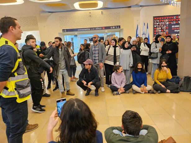 أرشيفية - وقفة احتجاجية سابقة بالجامعة العبرية