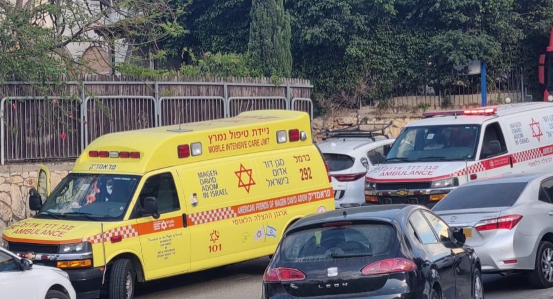 من مكان الجريمة - تصوير نجمة داوود الحمراء
