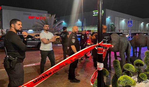 من مكان الجريمة 