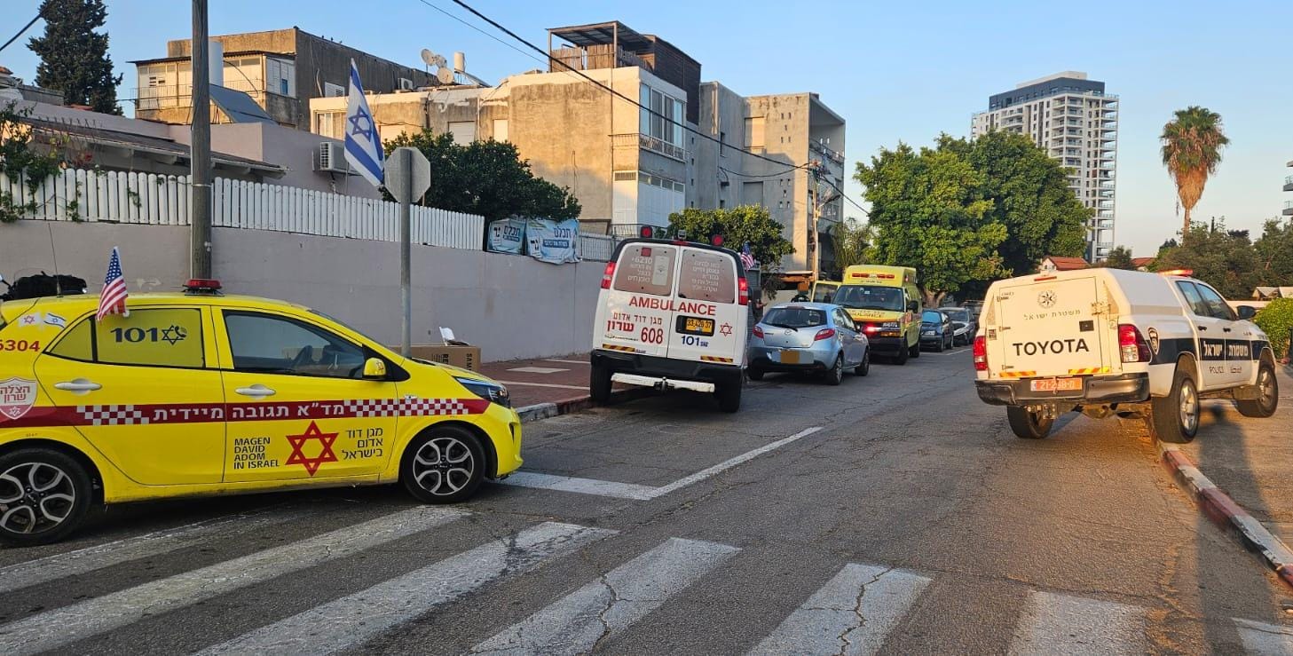 تصوير نجمة داود الحمراء

