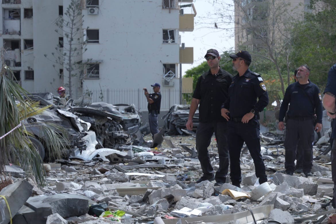 الصواريخ الإيرانية على إسرائيل -الإنقاذ