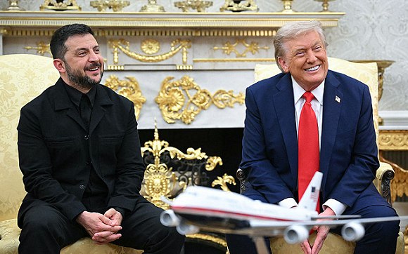 ترامب وزيلينسكي ــ وسائل تواصل