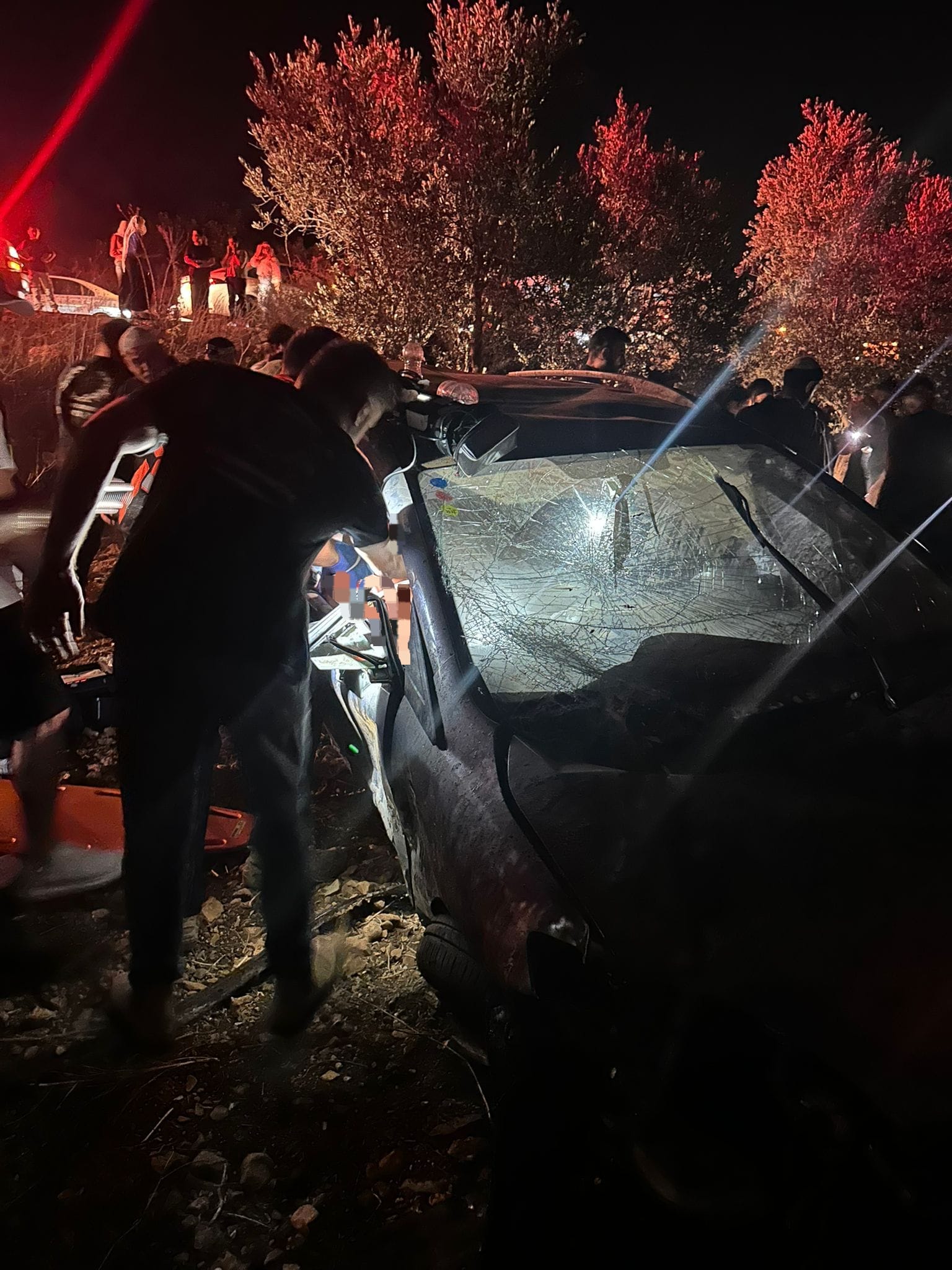 تصوير نجمة داوود الحمراء
