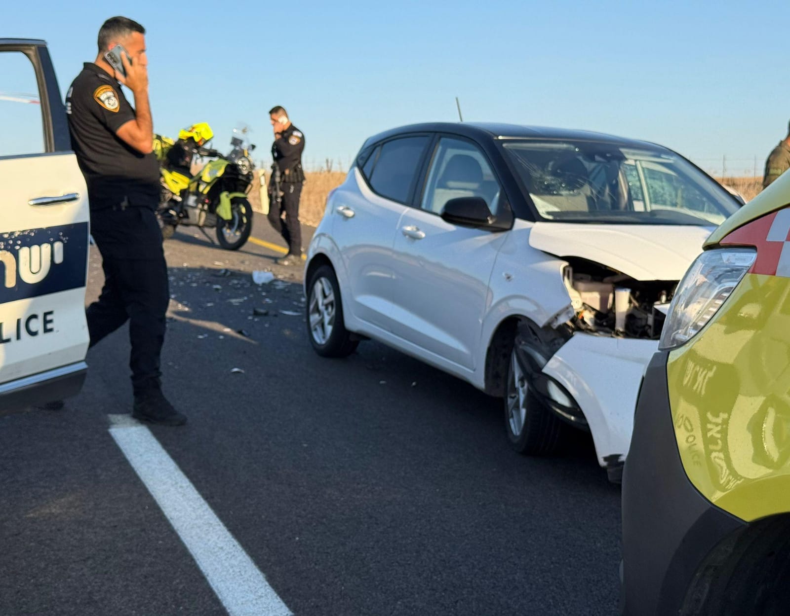 مكان الحادث- طواقم الإسعاف 