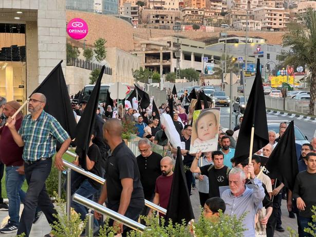 توضيحية-تصوير مراسل الشمس ينال جبارين 