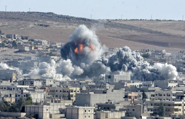 سكان شمال وغرب غزة يرفضون الإخلاء رغم القصف والتدمير المستمر