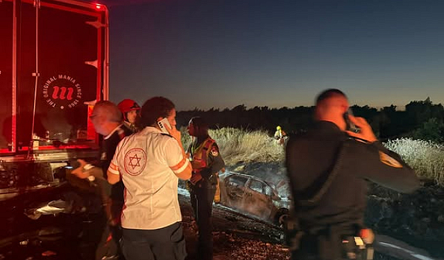 مكان الحادث-فرق الإطفاء والإنقاذ 