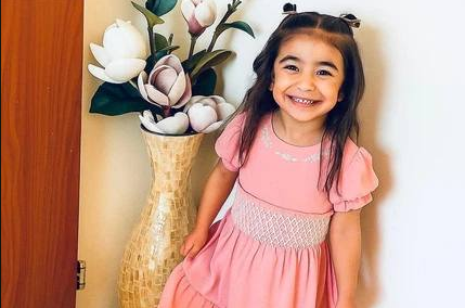  الطفلة رفيف الأنصاري