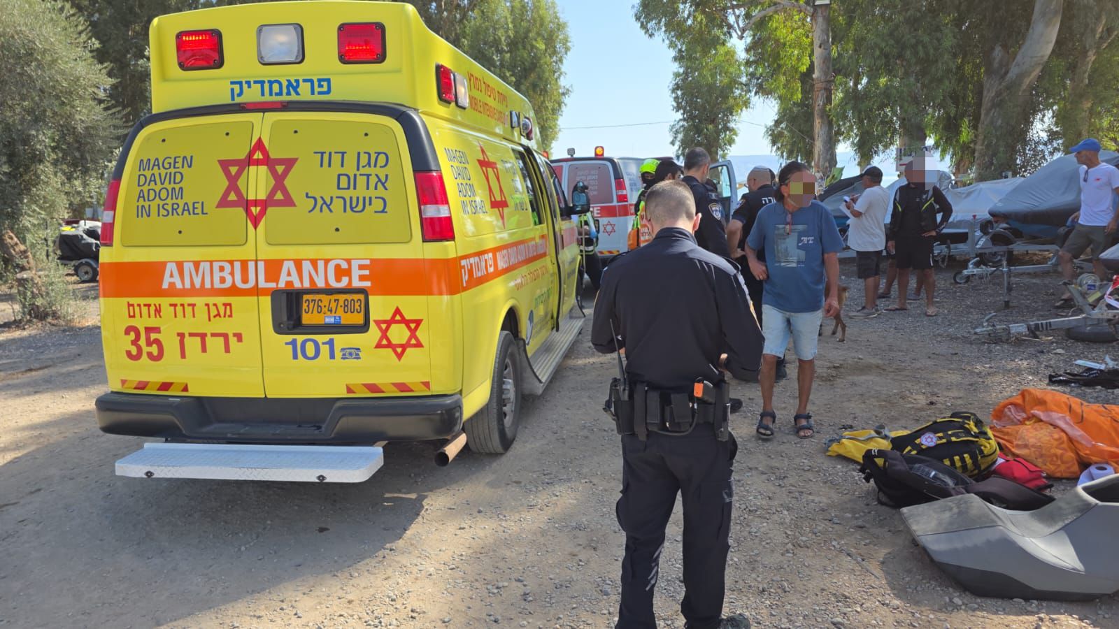 تصوير نجمة داود الحمراء

