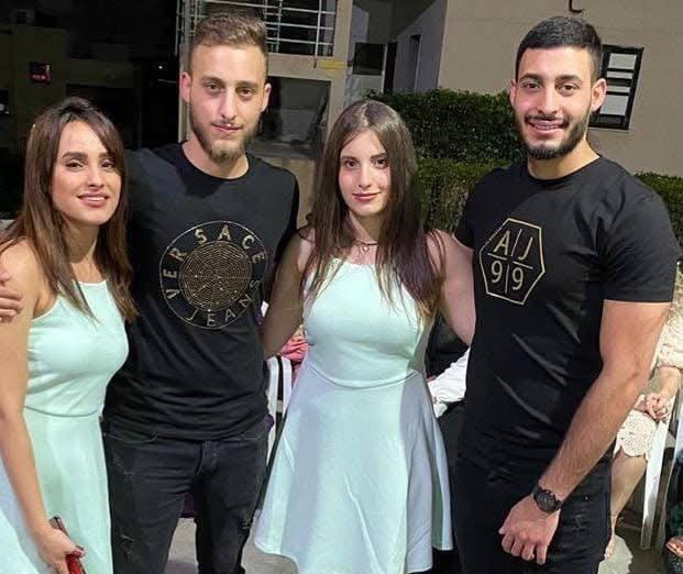 عائلة كناعنة: قصة أربعة توائم نجحوا في تحقيق حلم ممارسة مهنة الطب في عرابة البطوف