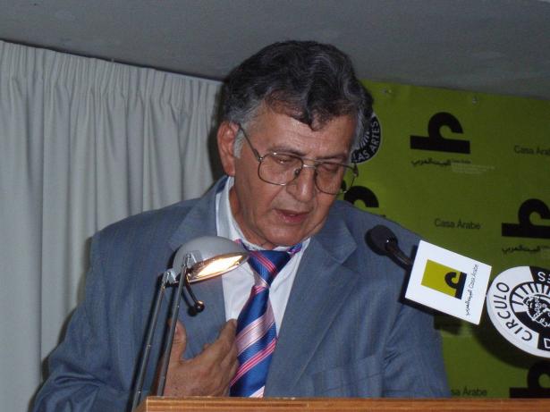 الشاعر الراحل سميح القاسم
 