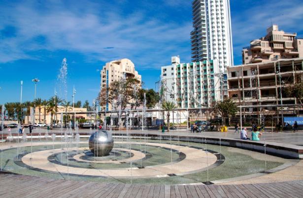 نتانيا - shutterstock

