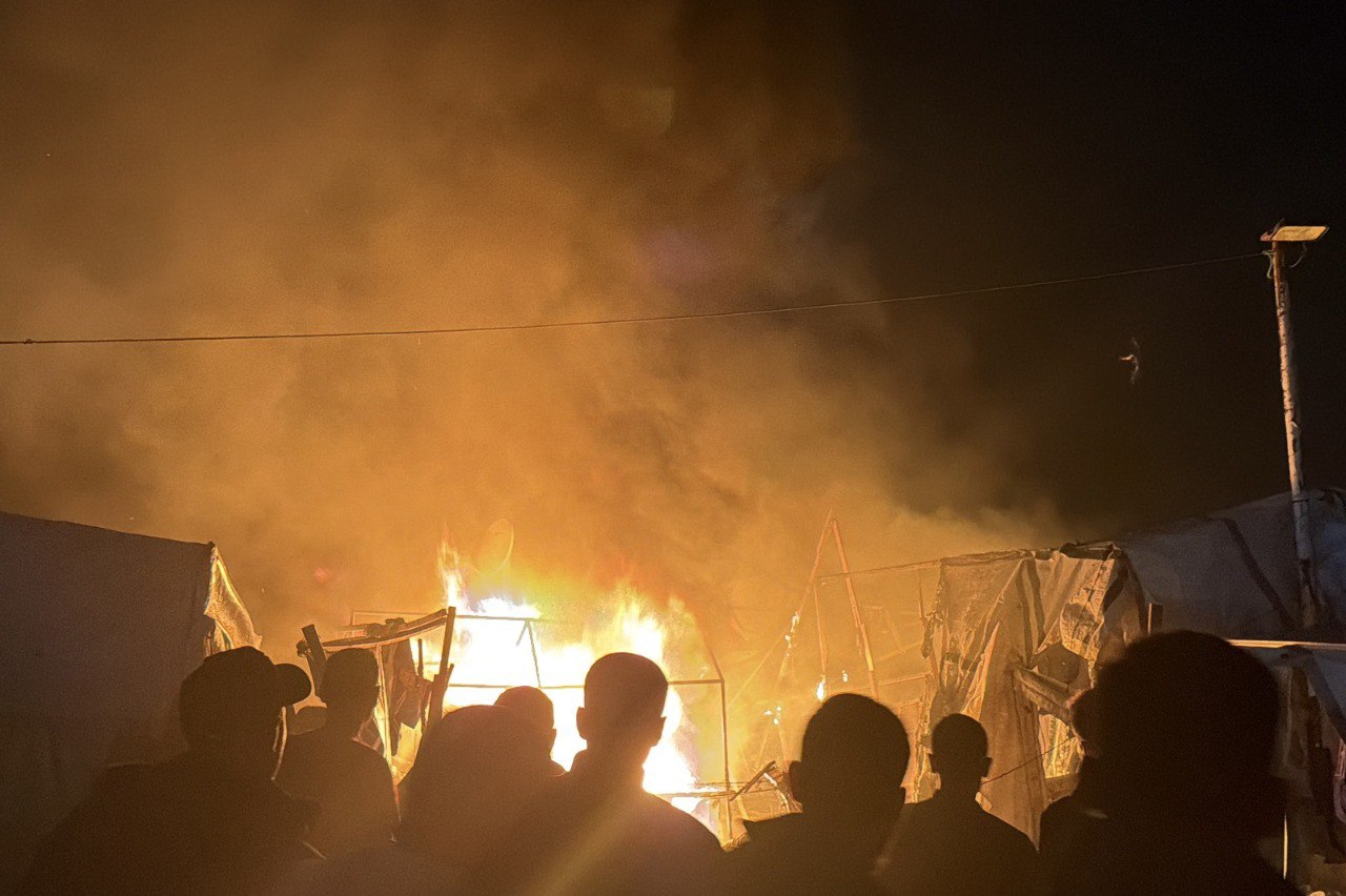 الجيش الإسرائيلي يقصف خيام النازحين غرب خانيونس