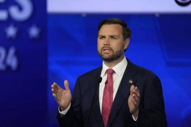 جي دي فانس ــ مواقع تواصل
