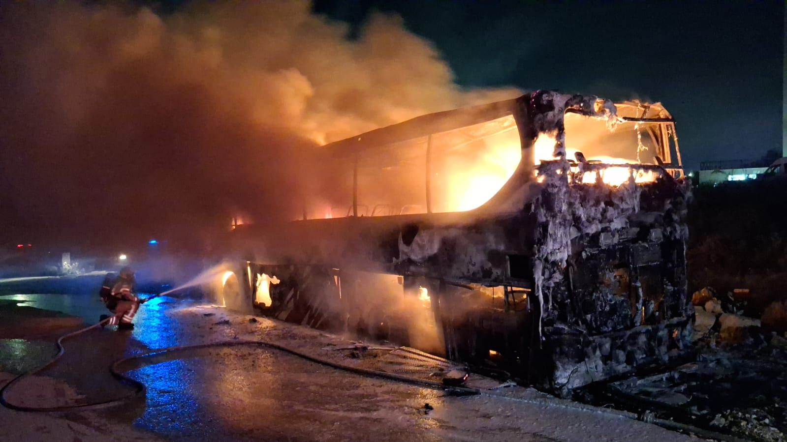 تصوير سلطة الإطفاء والإنقاذ - توضيحية