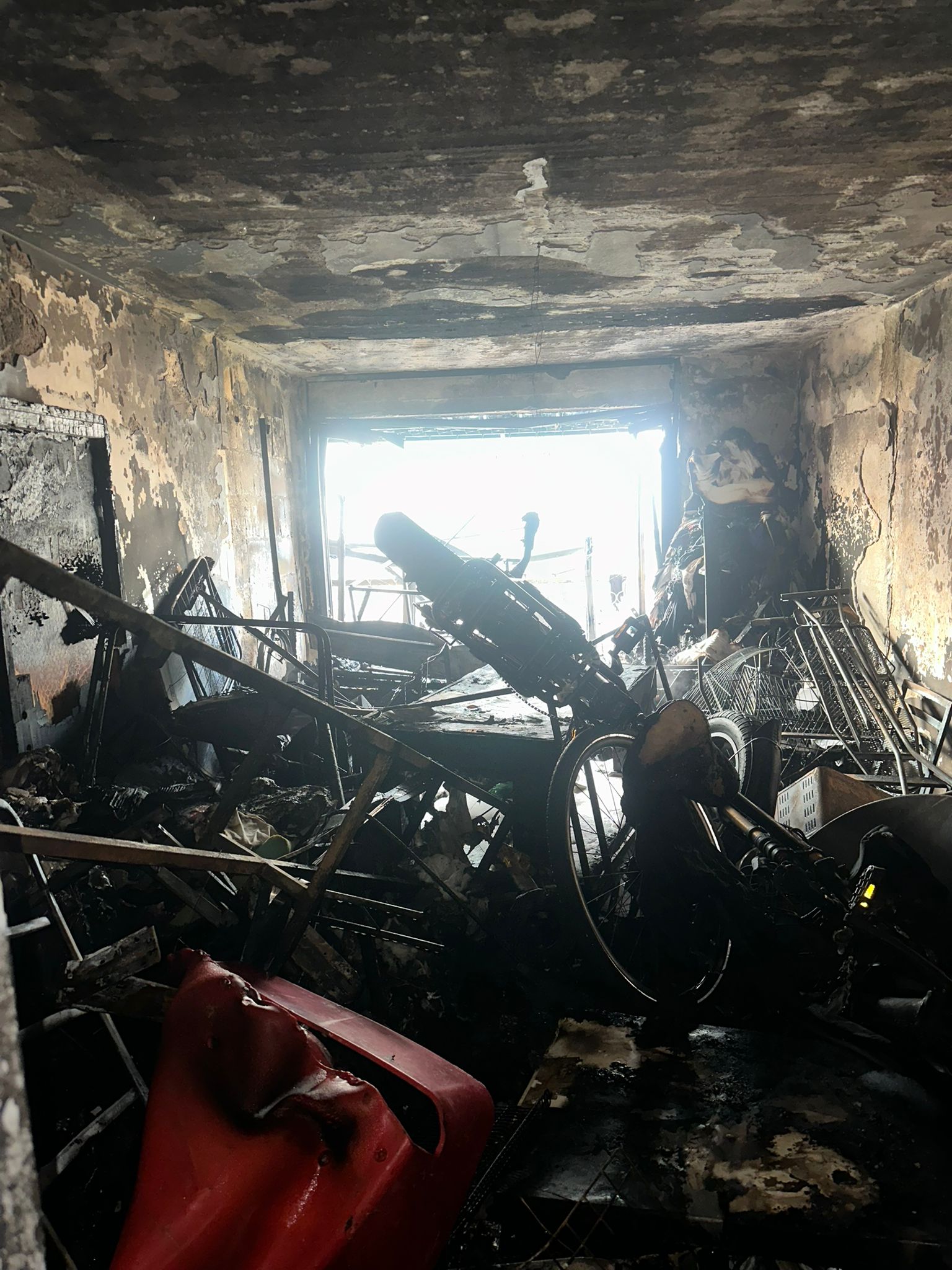 مصرع شخص وإصابة 4 آخرين جراء حريق داخل شقة في كريات ملاخي