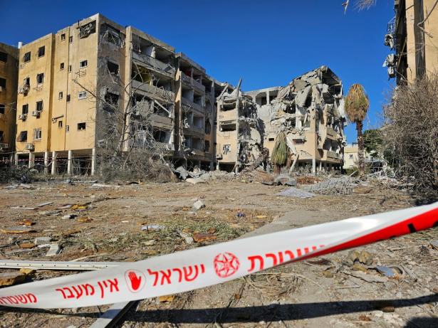 عام التحوّل: كيف خرج الصراع الإسرائيلي - الإيراني إلى العلن في 2025