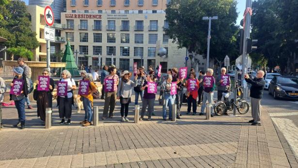 تصوير مشاركين من الوقفة