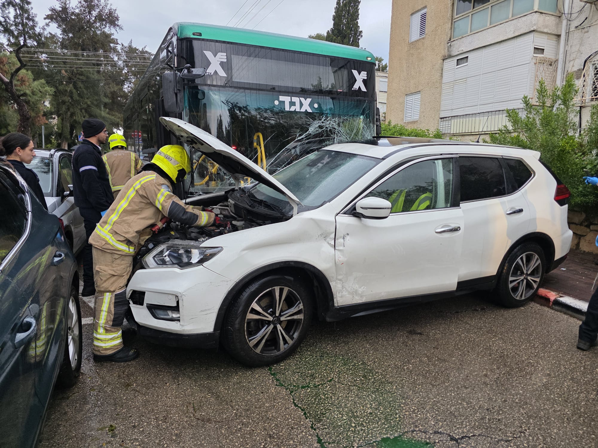 تصوير سلطة الاطفاء والانقاذ

