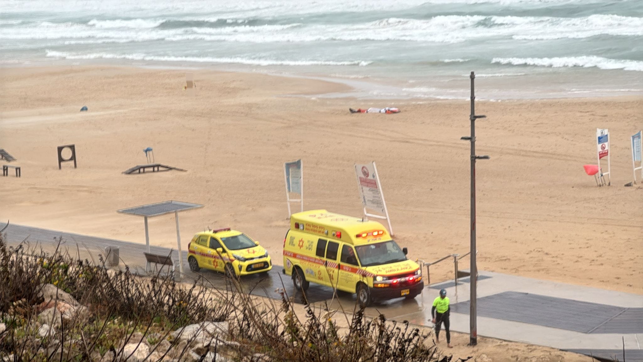 تصوير نجمة داوود الحمراء
