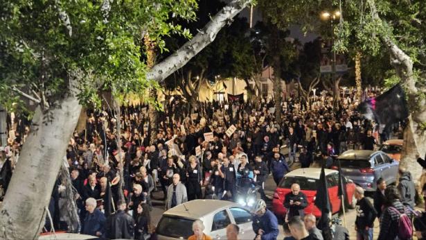 مظاهر تل أبيب- تصوير الشمس 