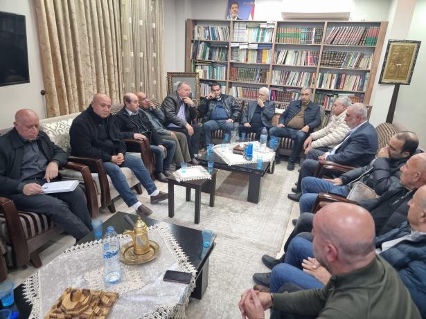 تصوير لجنة الصلح في كفر كنا

