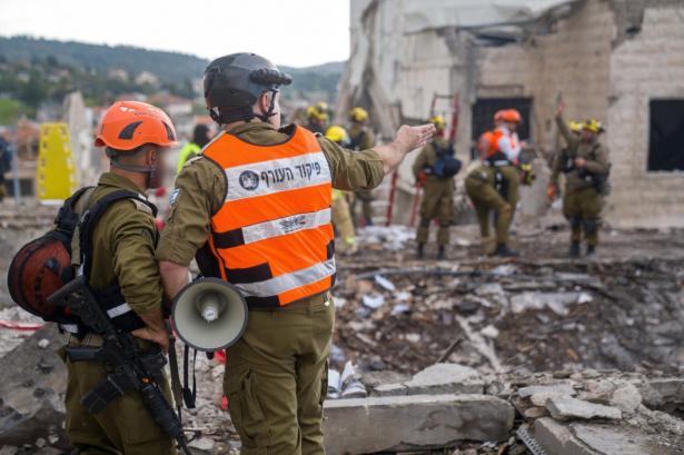 من أماكن سقوط الصواريخ-تصوير الجبهة الداخلية