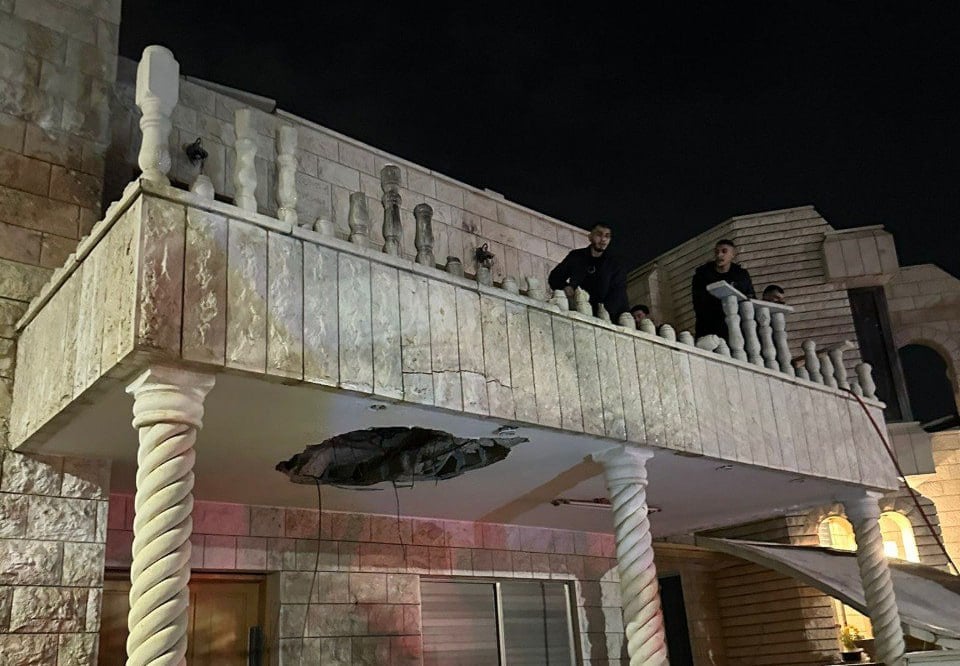 صورة من داخل المنزل المتضرر - من تعميم صاحب المنزل
