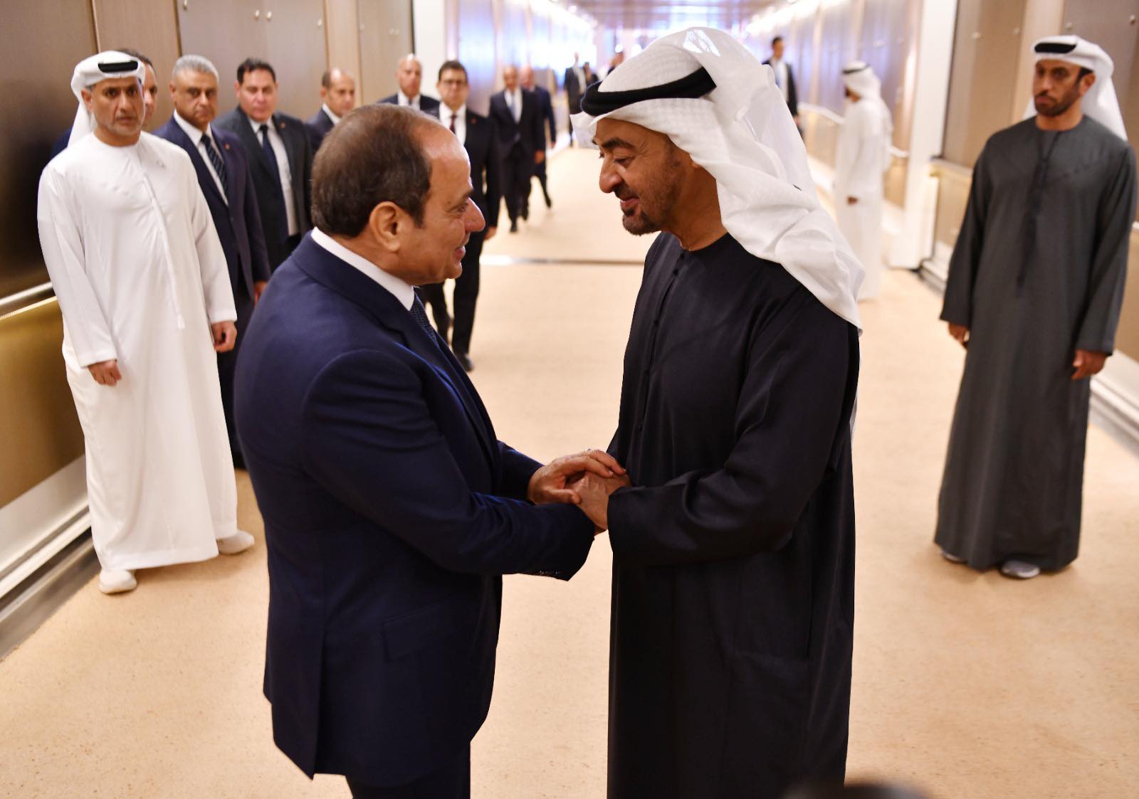 الرئيس المصري وبن زايد من لقاء سابق-الرئاسة المصرية 