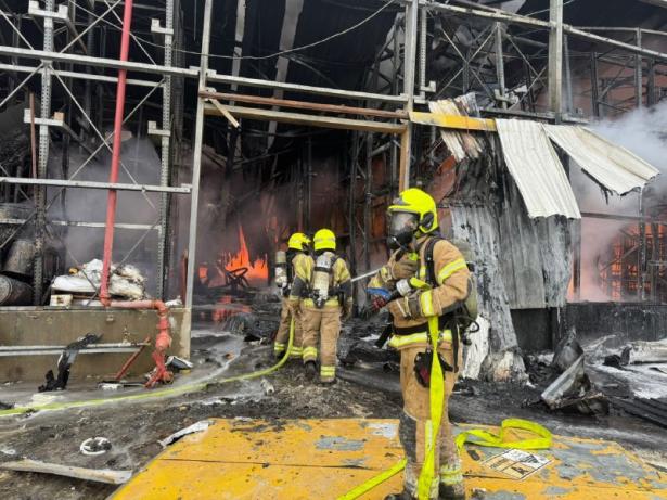 من القصف على النقب-طواقم الإنقاذ