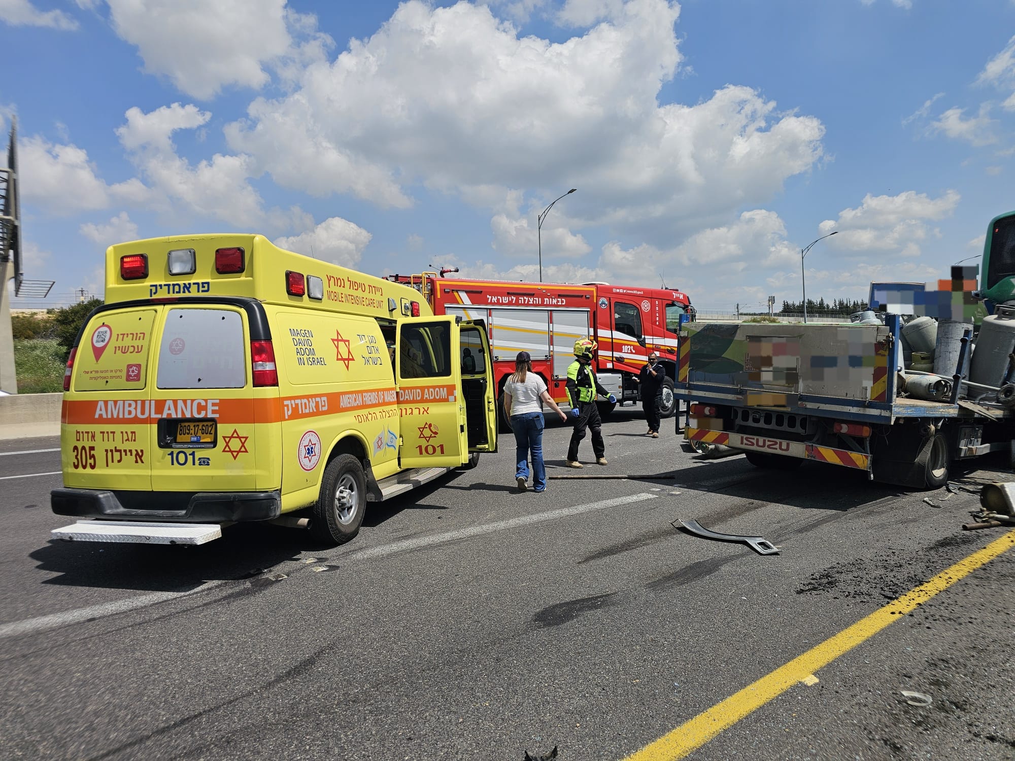 من موقع الحادث - تصوير نجمة داوود الحمراء