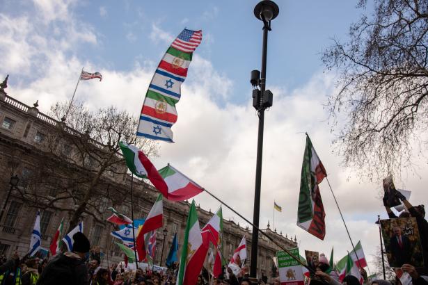 الأخطر في تاريخ العمليات الخاصة!.. خطة أميركية مُعقدة للسيطرة على “الغبار النووي” الإيراني