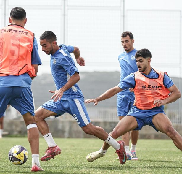 الصورة من الحساب الرسمي لفريق ابناء الرينة على فيسبوك