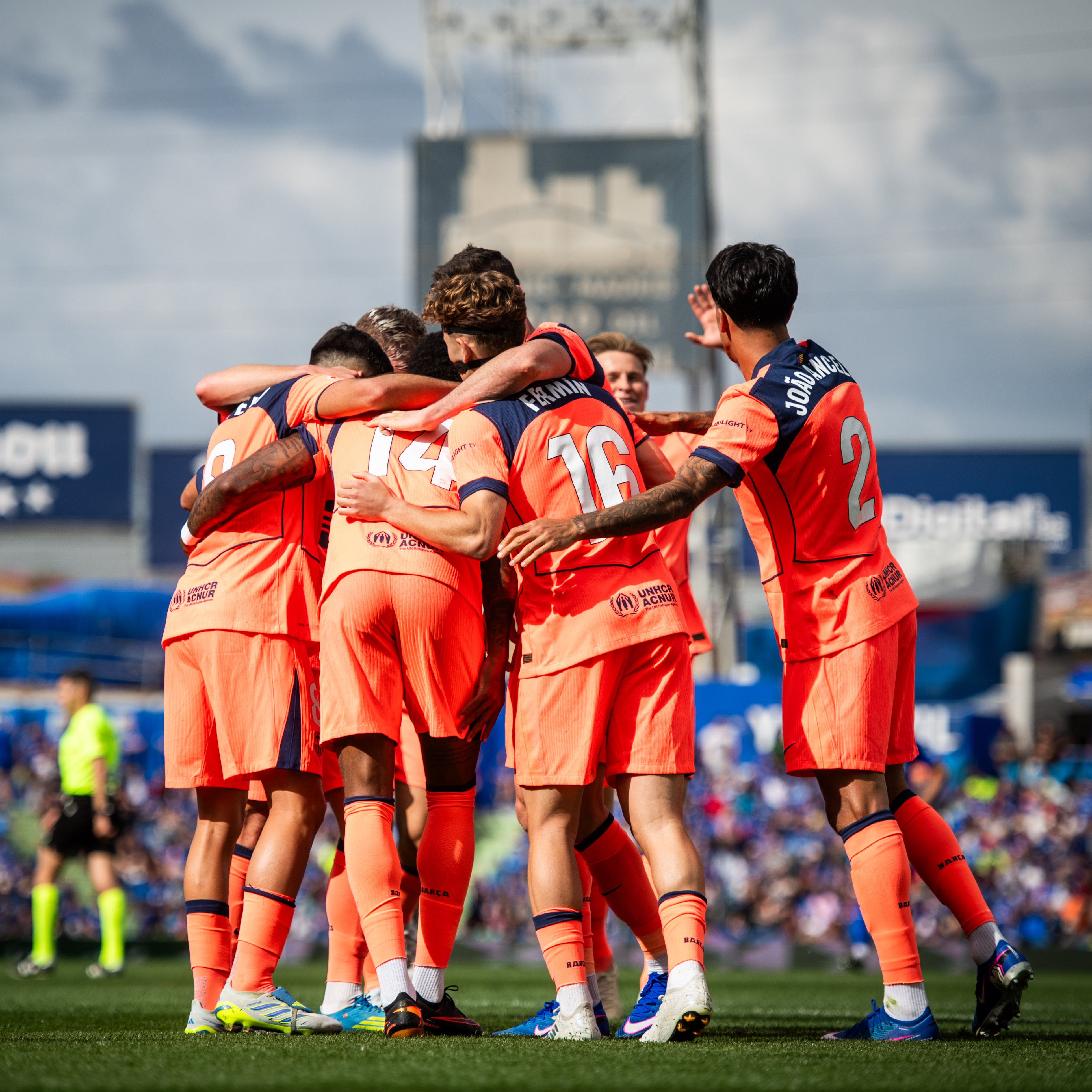الصورة من الحساب الرسمي لبرشلونة - @FCBarcelona_cat