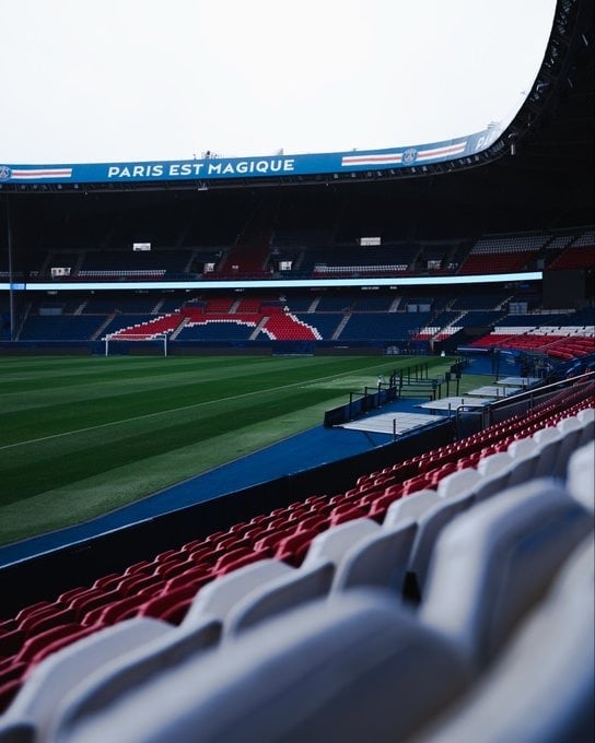 الصورة من الحساب الرسمي لباريس سان جيرمان - @PSG_English