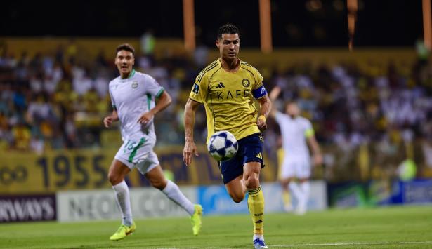 الصورة من الحساب الرسمي لرونالدو - @CRISTIANO