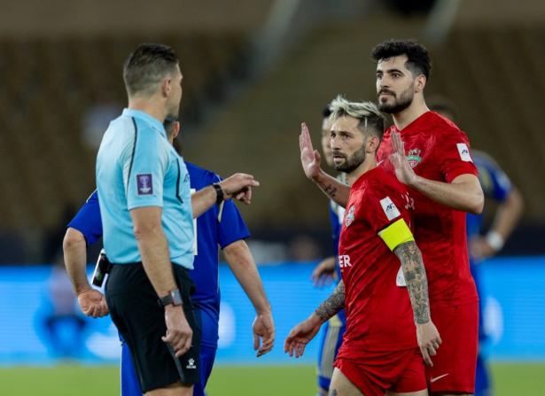 الصورة من الحساب الرسمي لنادي شباب الأهلي - @Shabab_AlAhliFC