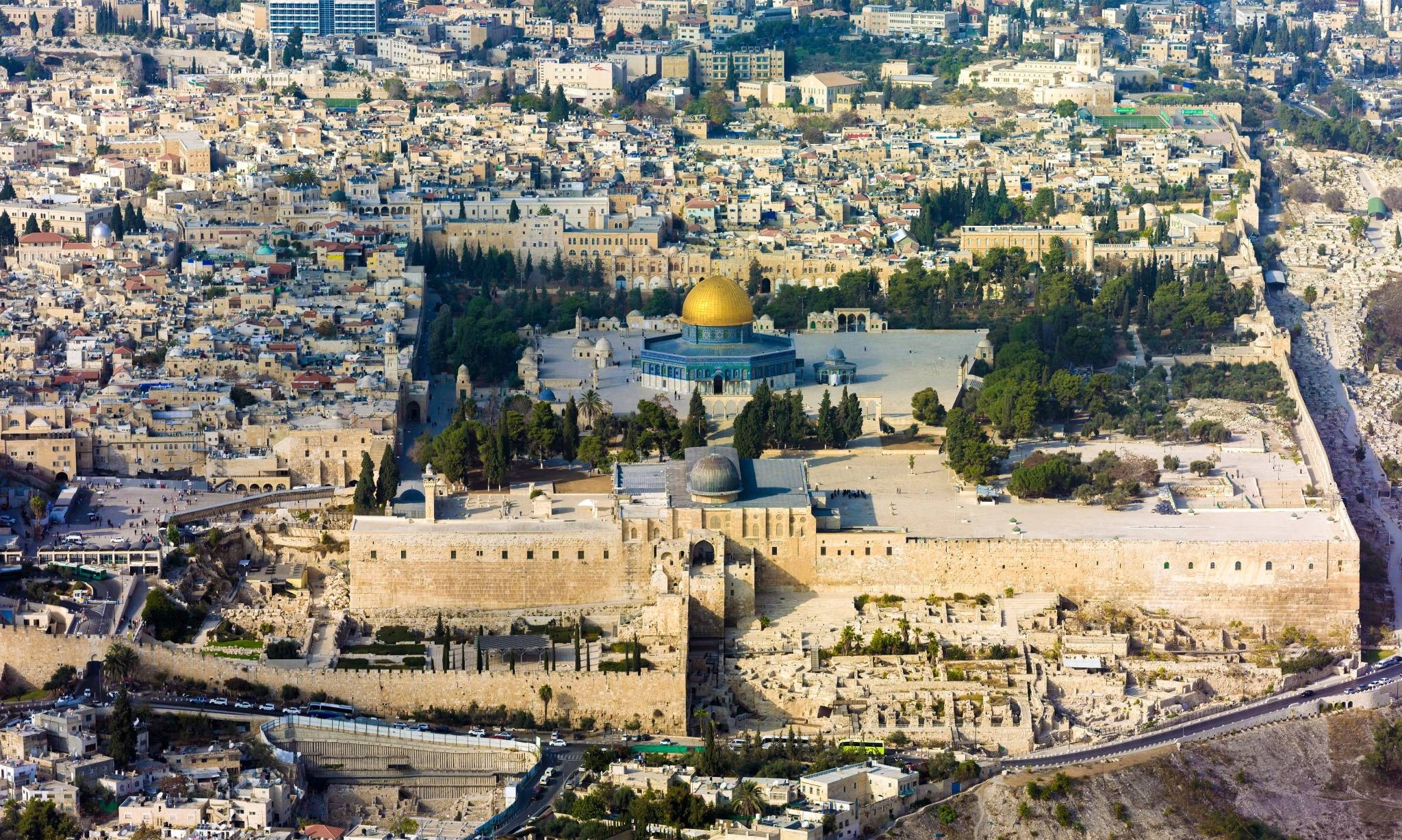 القدس تشهد شللا تجاريا واسعًا مع انطلاق 