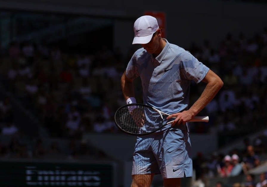 يانيك سينر، الصورة من الحساب الرسمي لرولان غاروس -@rolandgarros
