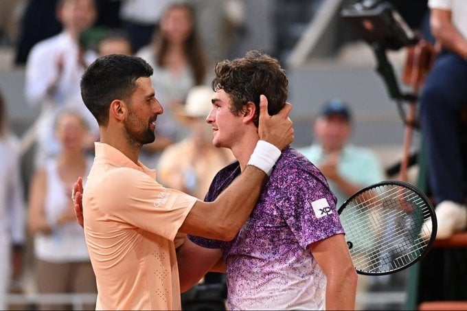 الصورة من الحساب الرسمي لنوفاك - @DjokerNole