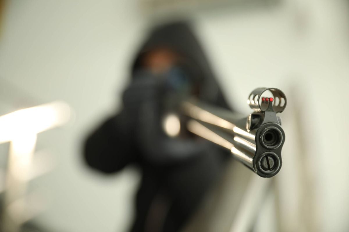جريمة إطلاق نار -shutterstock