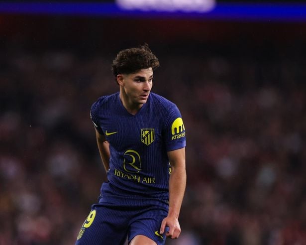 جوليان ألفاريز، الصورة من الحساب الرسمي لنادي أتلتيكو مدريد على منصة إكس- @Atleti