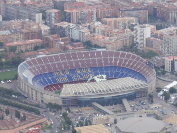 ملعب كامب نو في برشلونة من الجو (تصوير: Oh-Barcelona.com / ويكيميديا كومنز، CC BY 2.0)