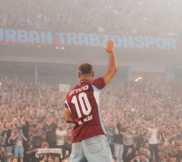 محمد صلاح، الصورة من الحساب الرسمي لنادي طرابزون سبور على فيسبوك- Trabzonspor 